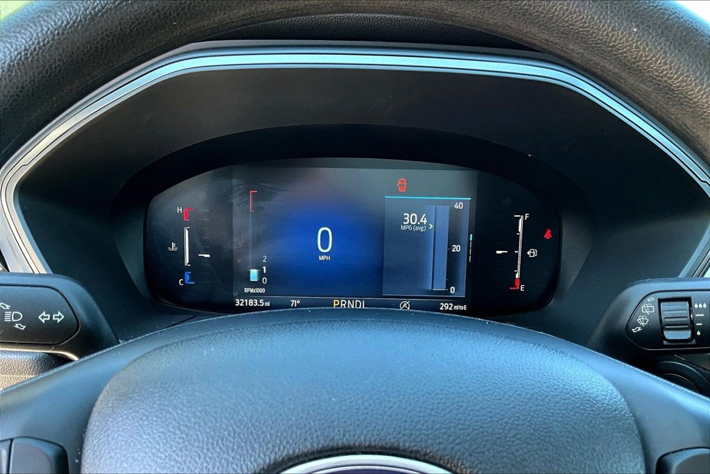 Certified 2025 Ford Escape Active AWD/4WD image 15