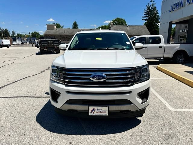 Certified 2020 Ford Expedition XLT w/ Equipment Group 202A AWD/4WD image 3
