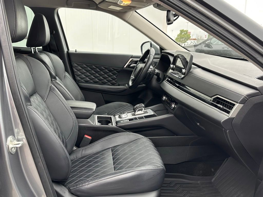 Used 2022 Mitsubishi Outlander SEL AWD/4WD image 22