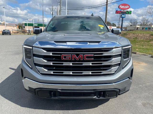 Used 2023 GMC Sierra 1500 SLE AWD/4WD image 2