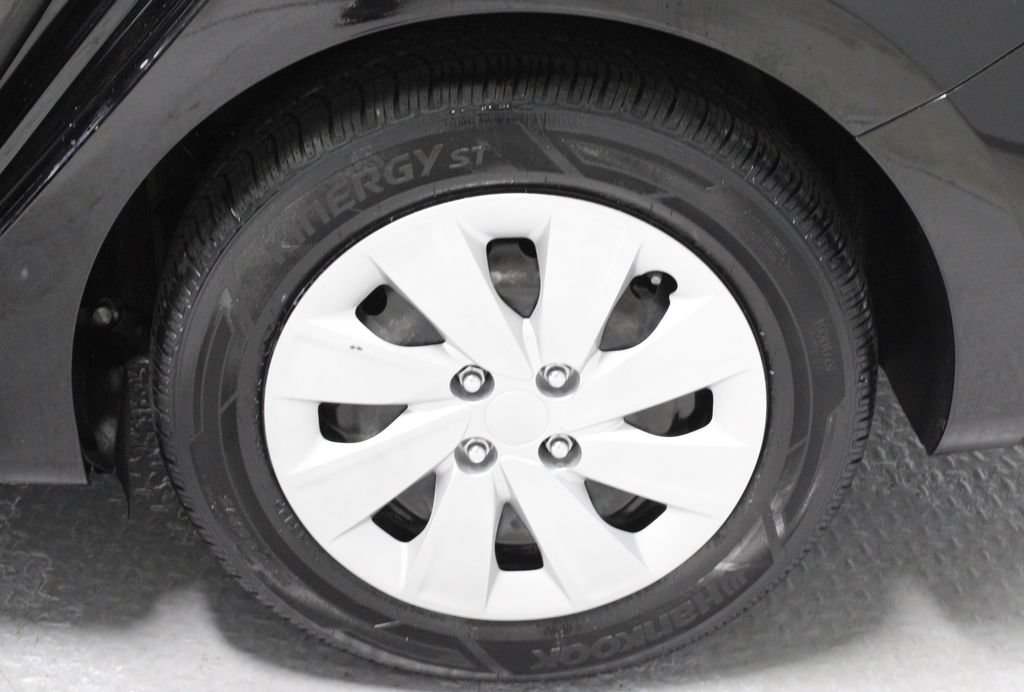 Used 2023 Kia Rio LX FWD image 18