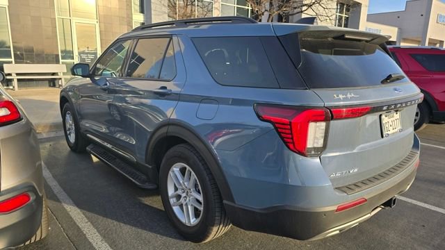Certified 2025 Ford Explorer Active w/ Active Comfort Package image 3