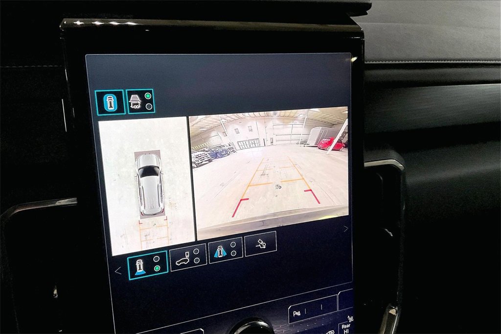 Used 2024 GMC Acadia Elevation image 20