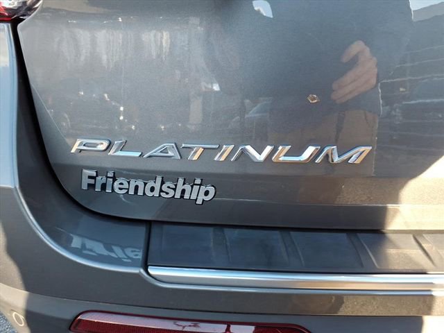 Certified 2022 Ford Explorer Platinum w/ Technology Package image 8