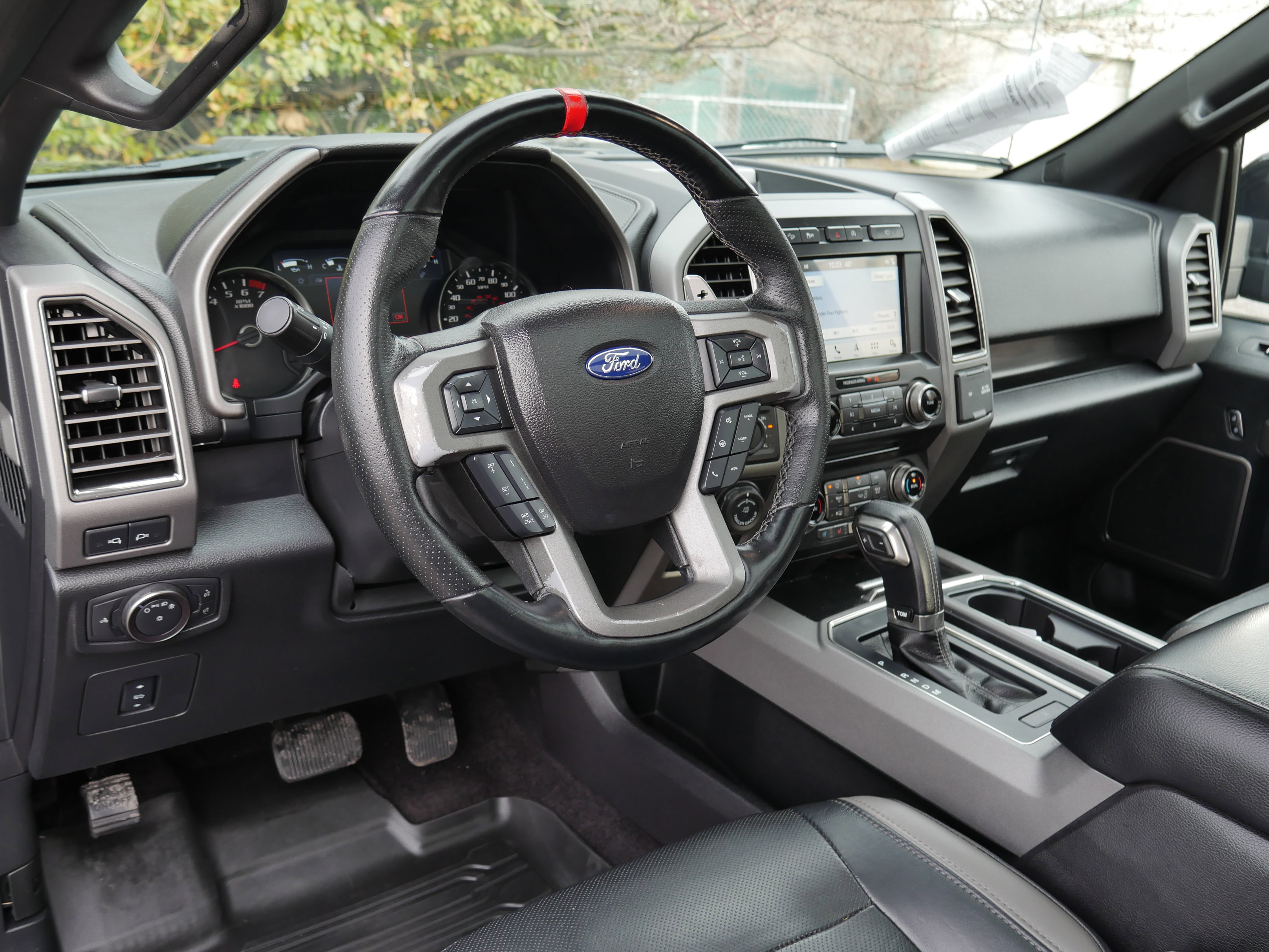 Certified 2017 Ford F150 Raptor w/ Equipment Group 802A Luxury image 10