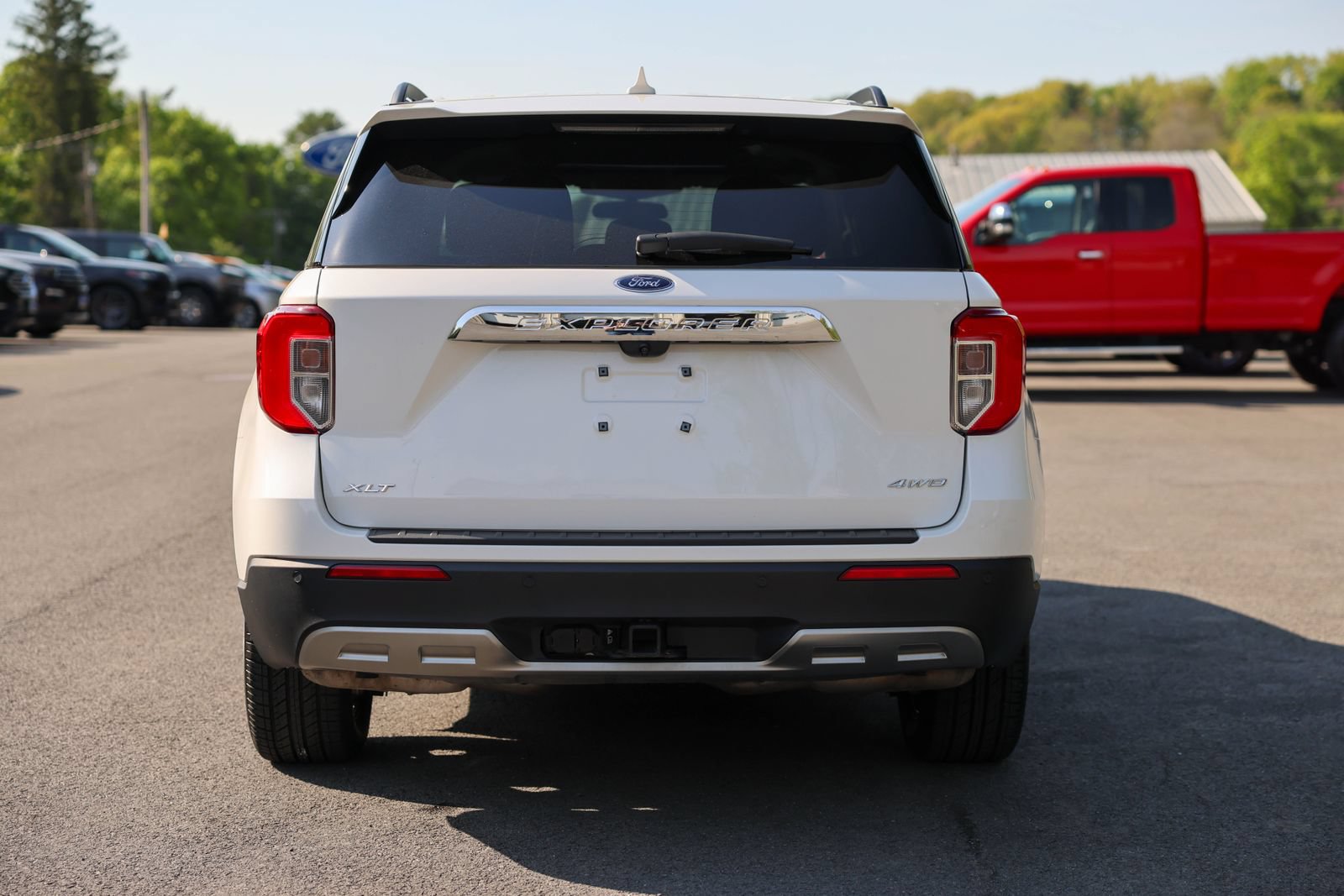 Certified 2024 Ford Explorer XLT w/ Equipment Group 202A AWD/4WD image 6
