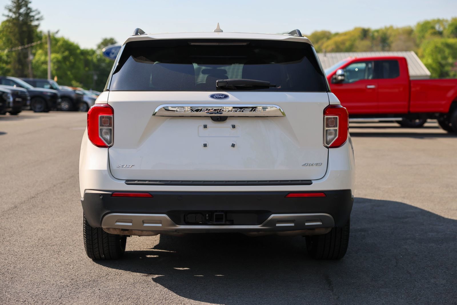 Certified 2024 Ford Explorer XLT w/ Equipment Group 202A AWD/4WD image 6