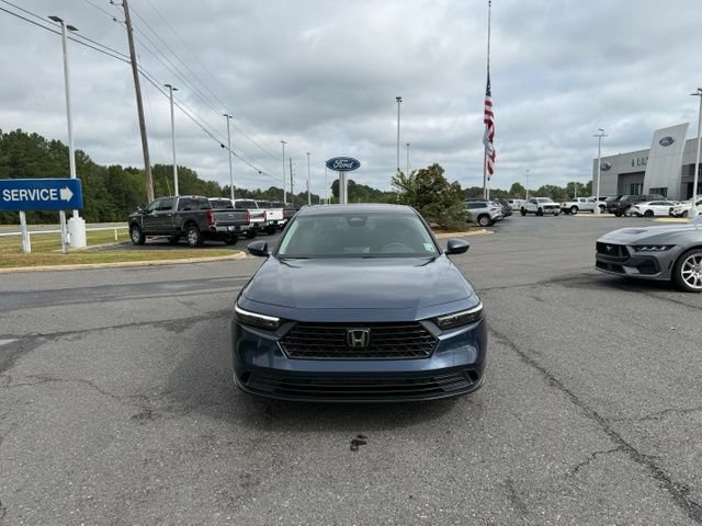 Used 2023 Honda Accord EX image 2