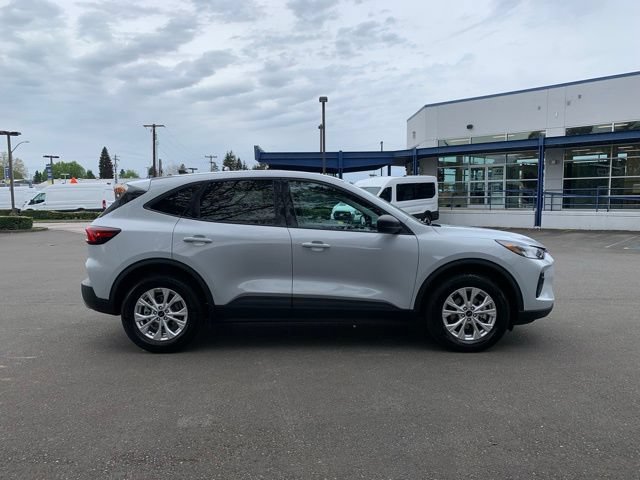 Certified 2025 Ford Escape Active AWD/4WD image 9