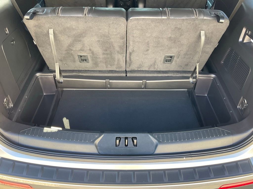 Certified 2022 Ford Explorer XLT w/ Equipment Group 202A image 29