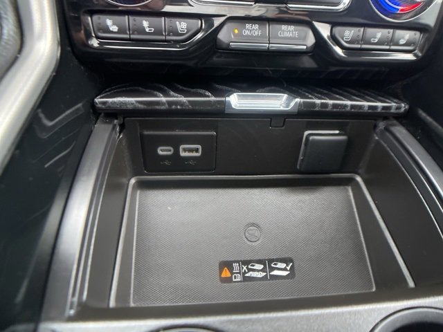 Used 2023 GMC Yukon Denali w/ Denali Reserve Package image 23