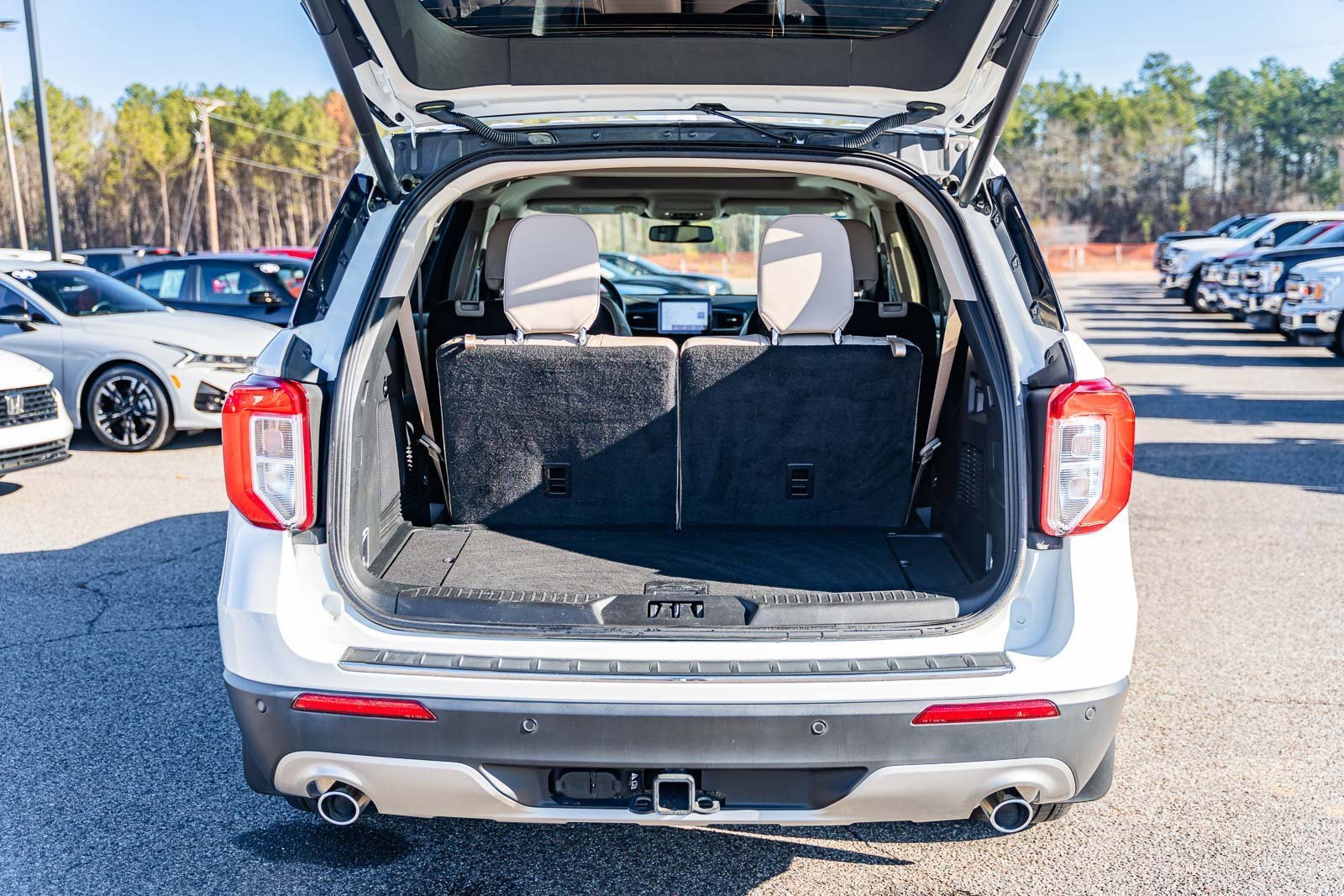 Certified 2023 Ford Explorer Limited w/ Equipment Group 301A image 15