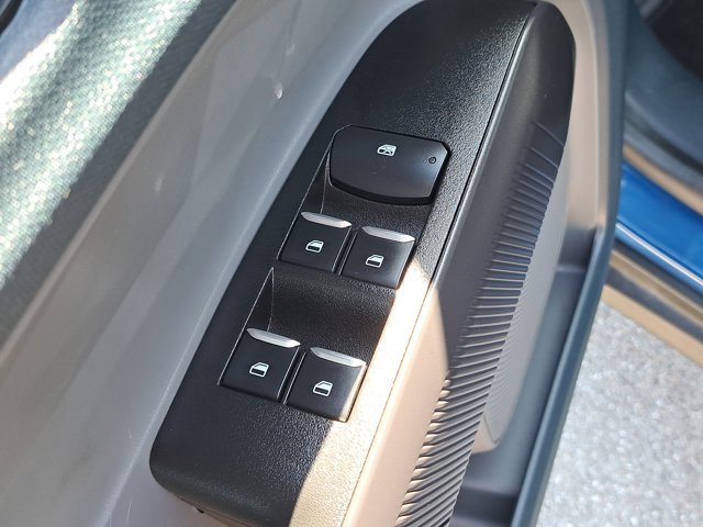 Certified 2024 Ford Maverick XL image 23