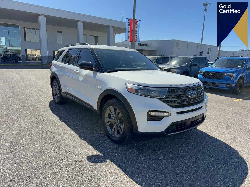Certified 2023 Ford Explorer XLT w/ Equipment Group 202A image 1