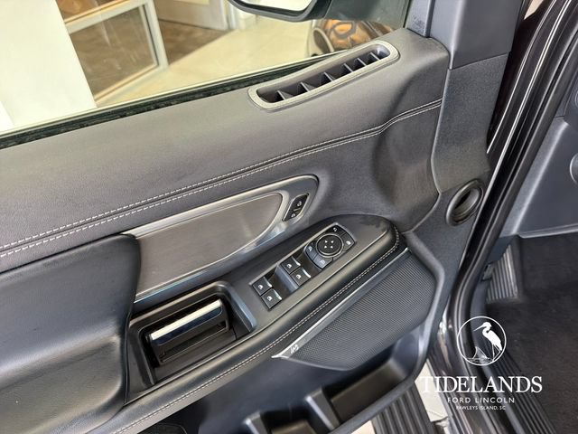 Certified 2025 Ford Expedition Platinum w/ Driver's Package AWD/4WD image 15