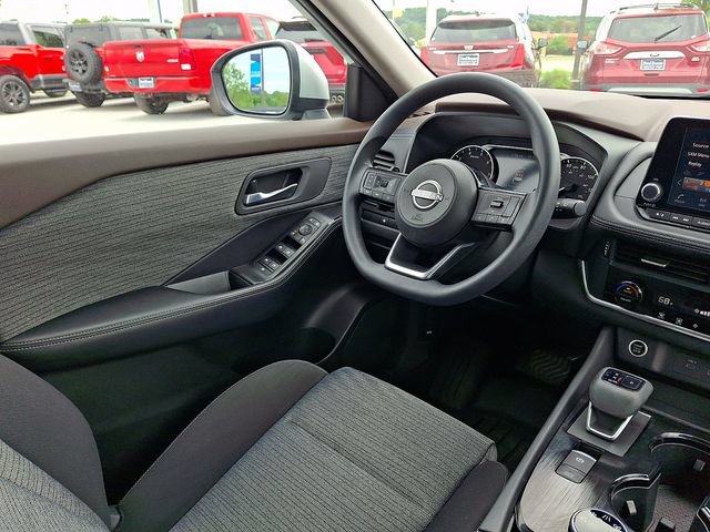 Used 2023 Nissan Rogue SV AWD/4WD image 19