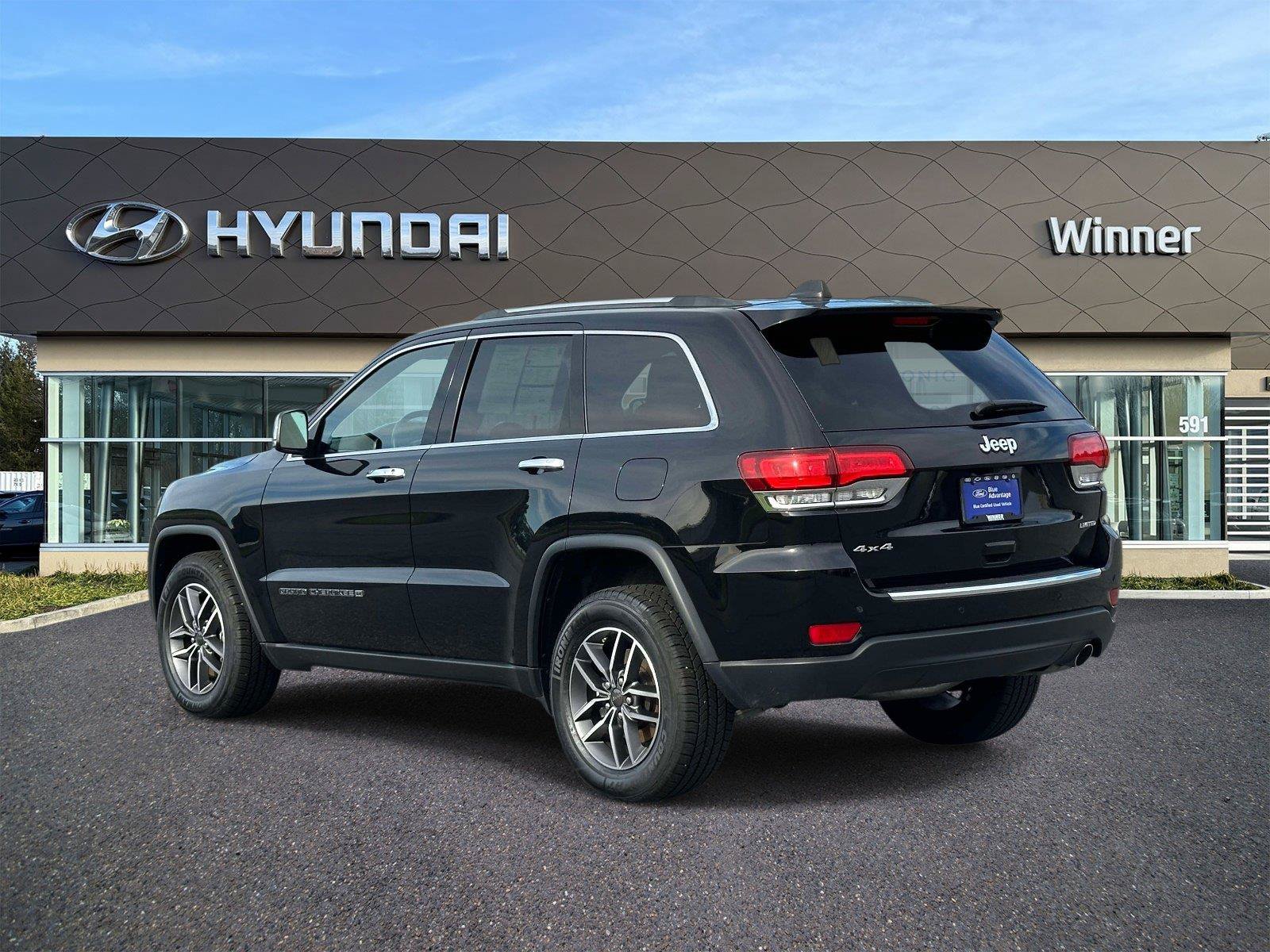 Used 2022 Jeep Grand Cherokee Limited AWD/4WD image 2