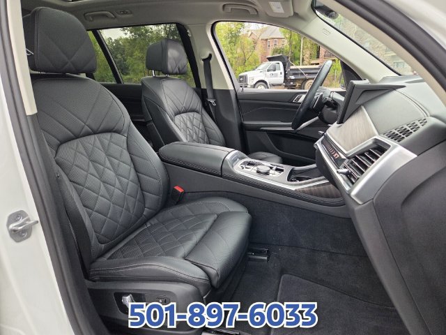 Used 2024 BMW X7 xDrive40i AWD/4WD image 17