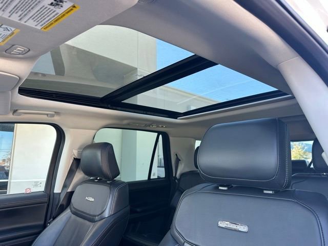 Certified 2025 Ford Expedition Platinum image 10