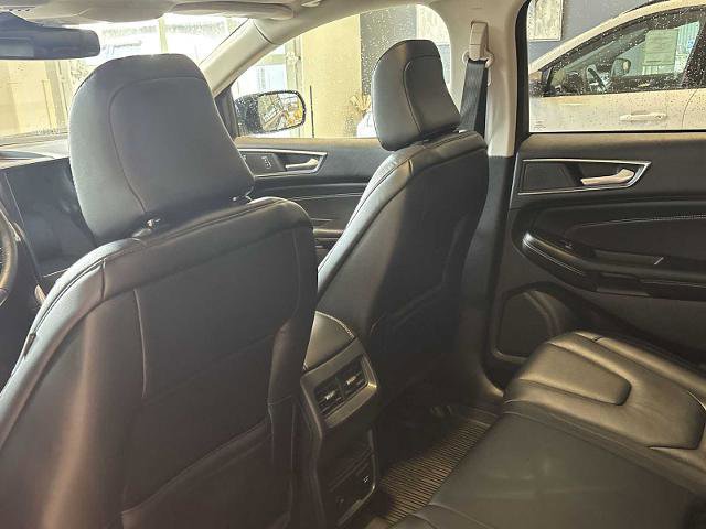Certified 2022 Ford Edge Titanium w/ Class II Trailer Tow Package image 24