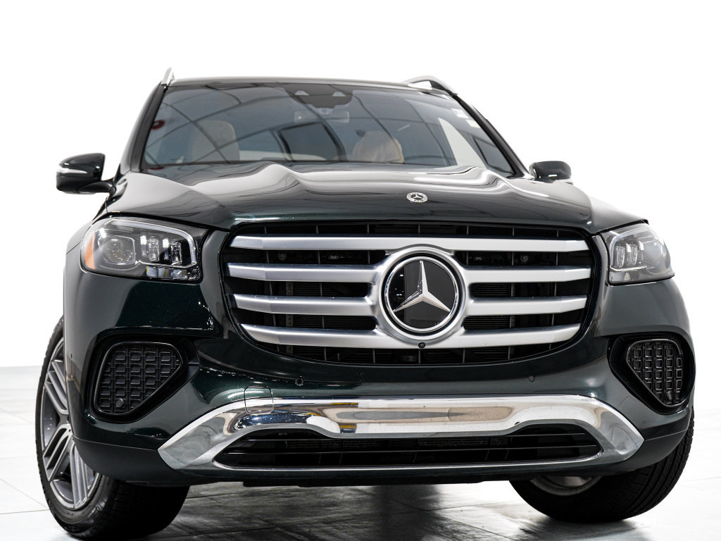 Used 2025 Mercedes-Benz GLS 450 4MATIC image 3