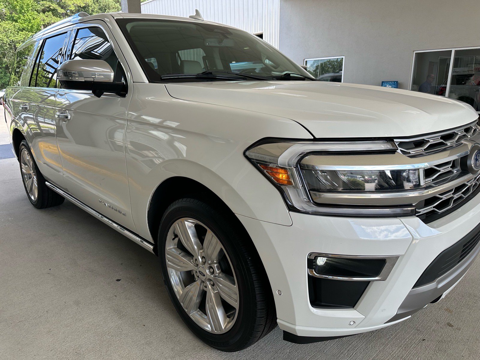 Certified 2022 Ford Expedition Platinum AWD/4WD image 9
