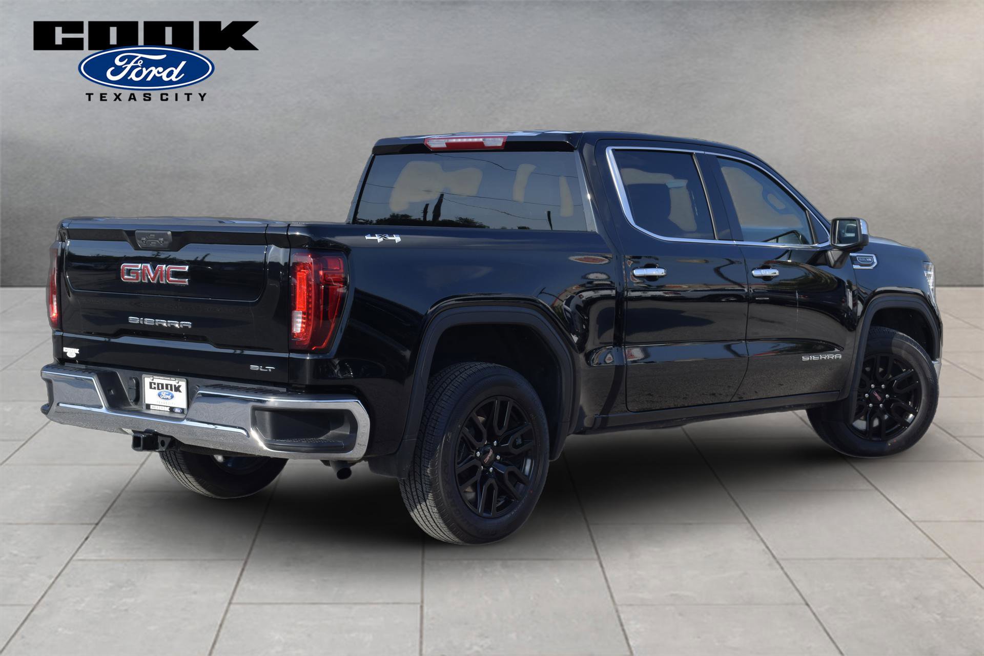 Used 2026 GMC Sierra 1500 SLT AWD/4WD image 4