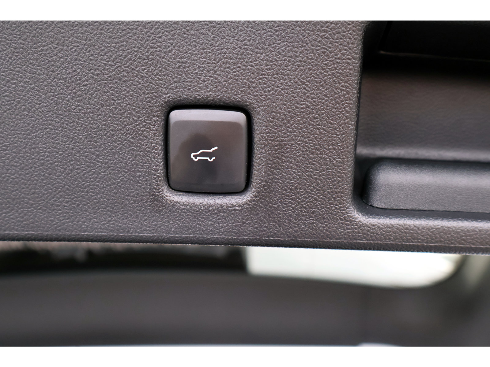 Certified 2022 Ford Escape SE w/ Convenience Package FWD image 18