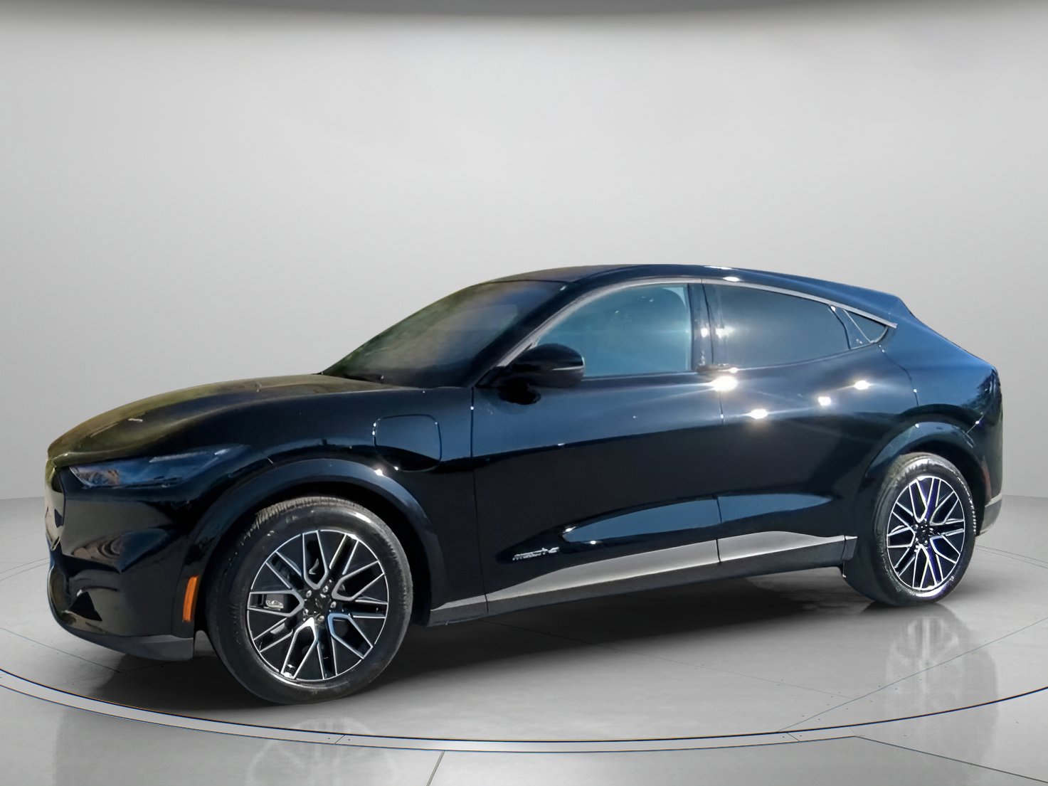 Certified 2025 Ford Mustang Mach-E Premium image 6