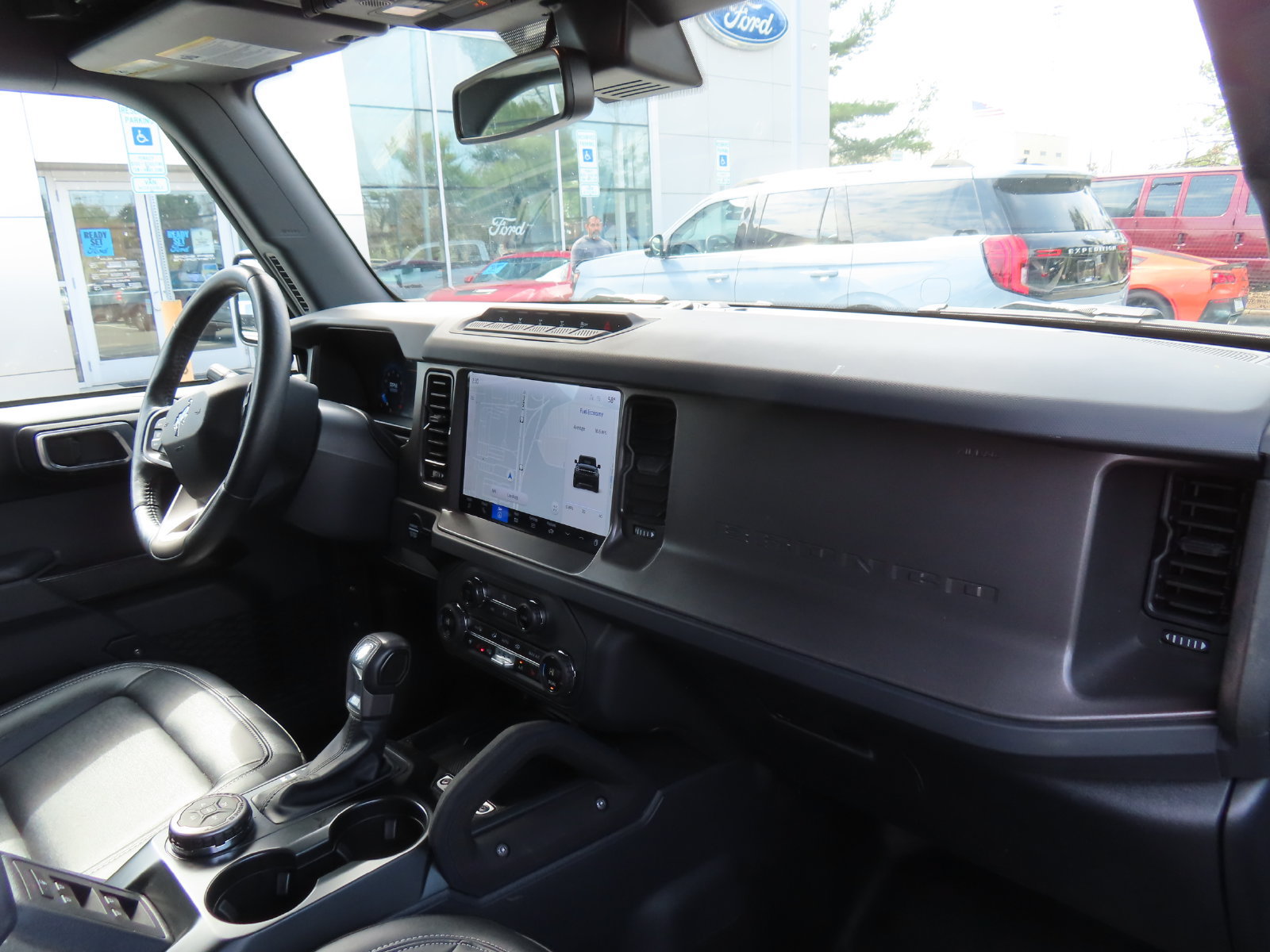 Certified 2025 Ford Bronco Badlands AWD/4WD image 17