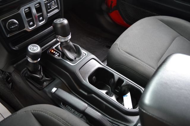 Used 2022 Jeep Wrangler Sport AWD/4WD image 24