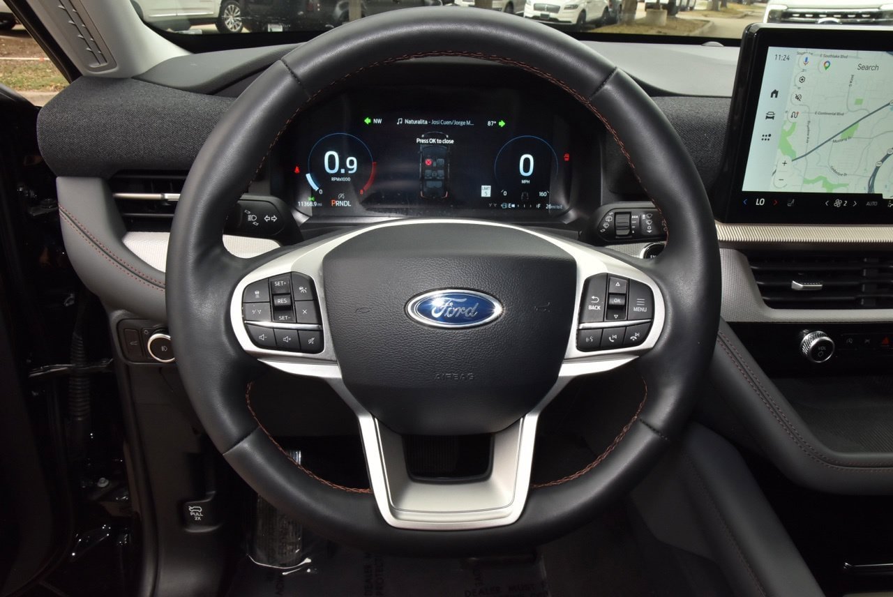 Certified 2025 Ford Explorer Active w/ Active Comfort Package RWD image 23