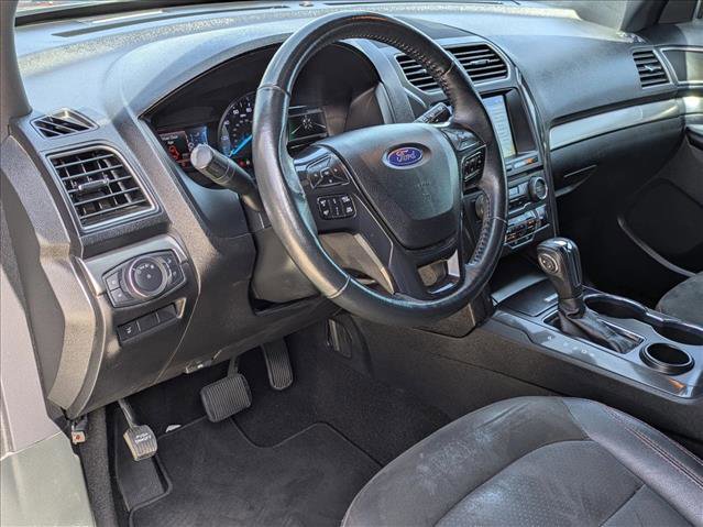 Certified 2018 Ford Explorer XLT w/ Equipment Group 202A FWD image 10