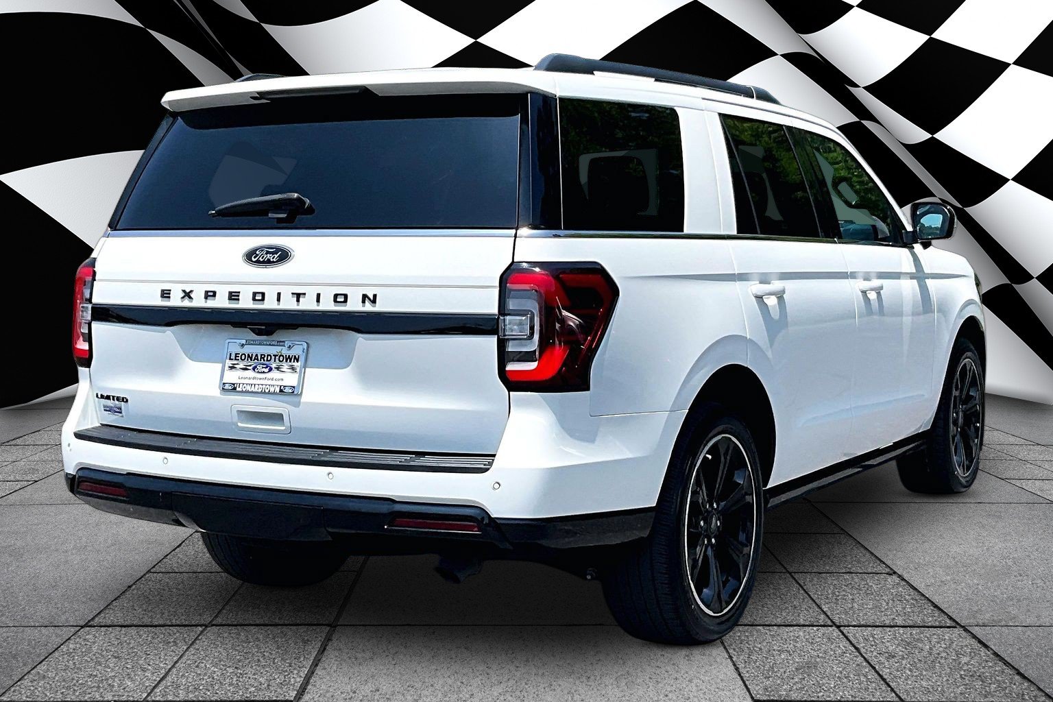 Certified 2024 Ford Expedition Limited AWD/4WD image 2