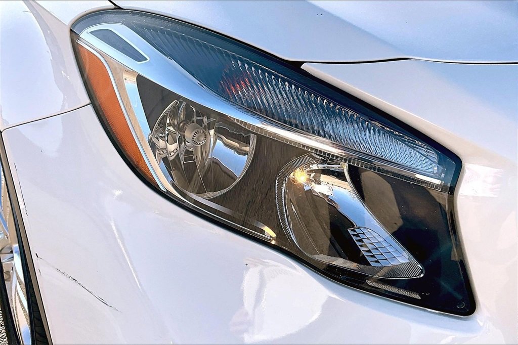 Used 2019 Mercedes-Benz GLA 250 4MATIC image 29