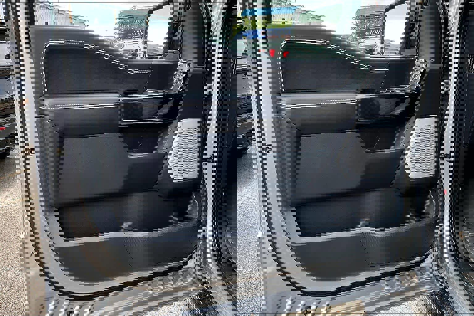 Certified 2025 Ford F150 Lightning Platinum image 22