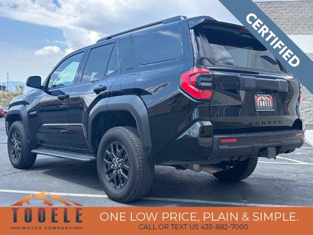 Used 2025 Toyota 4Runner SR5 AWD/4WD image 4