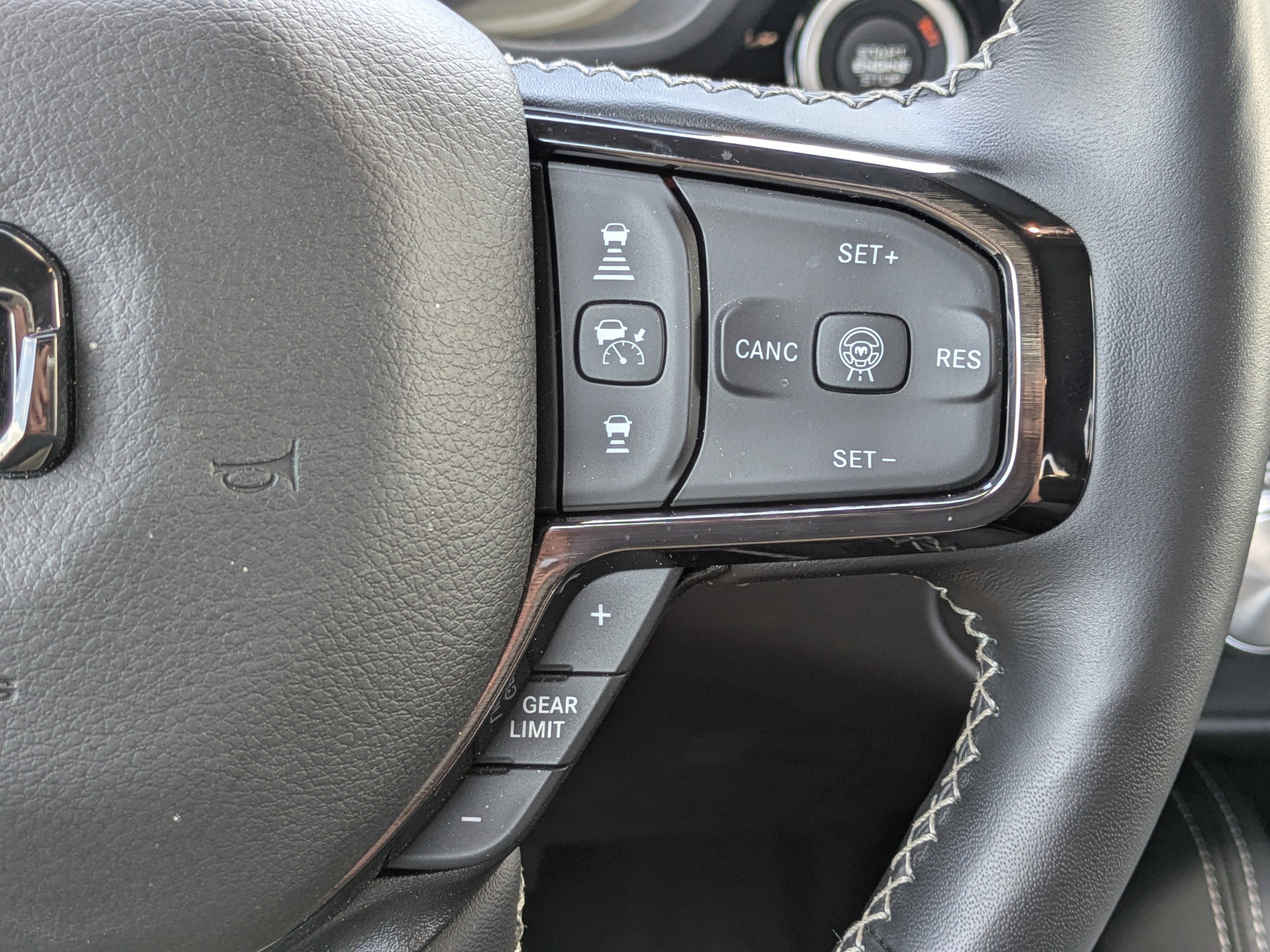 Used 2026 RAM 1500 Limited AWD/4WD image 22