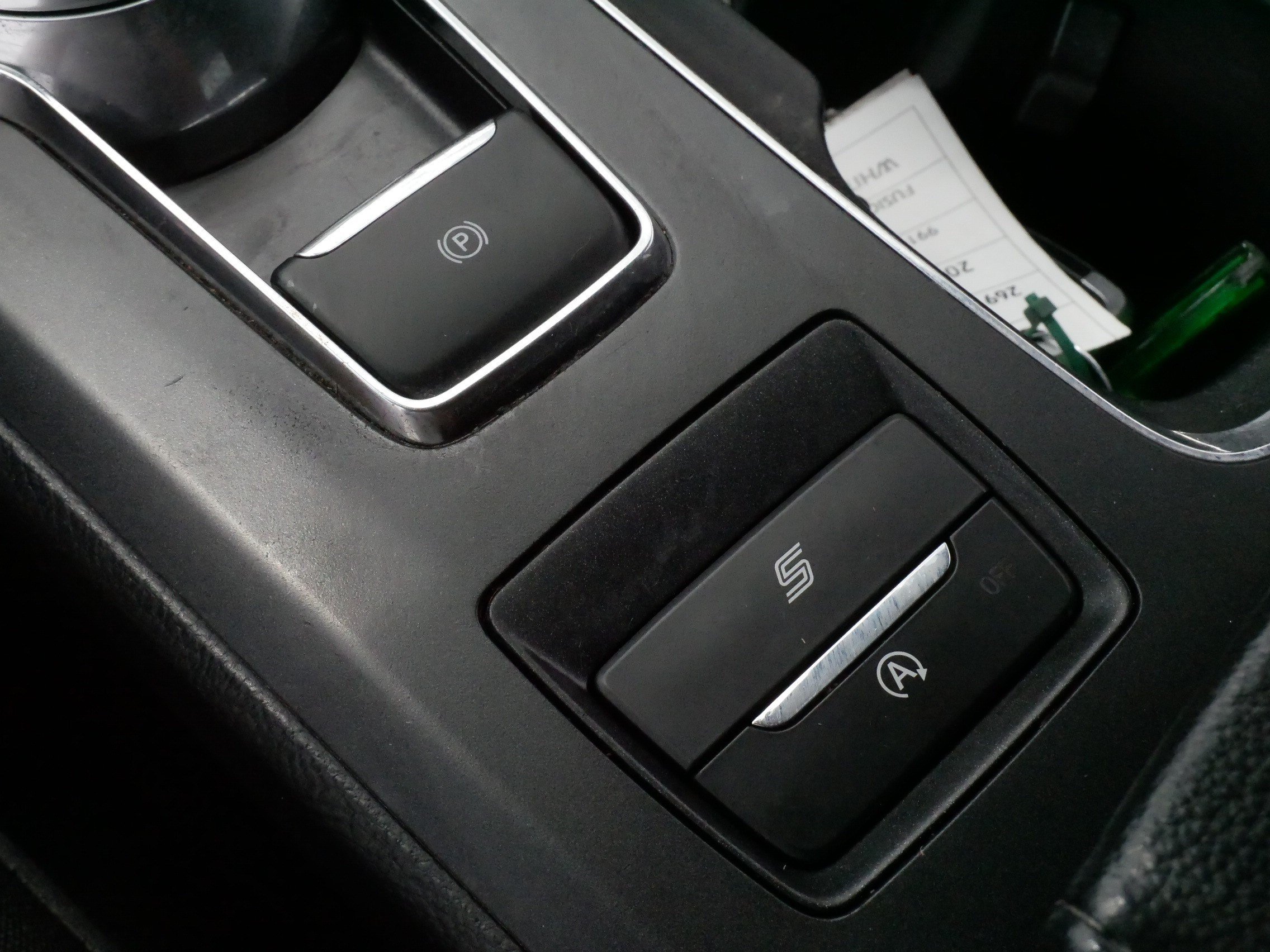 Certified 2020 Ford Fusion SE FWD image 25