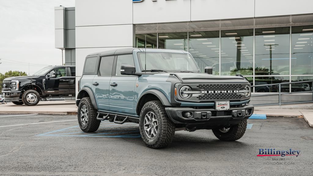 Certified 2022 Ford Bronco Badlands AWD/4WD image 2