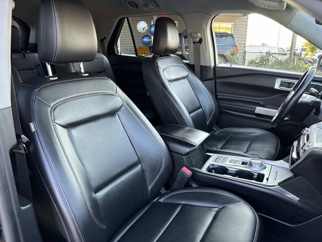 Certified 2022 Ford Explorer XLT w/ Equipment Group 202A image 12