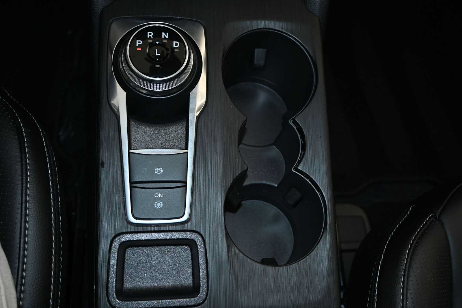 Certified 2026 Ford Escape SE w/ PHEV Premium Package FWD image 26