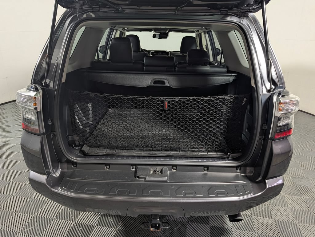 Used 2021 Toyota 4Runner SR5 Premium w/ Moonroof Package AWD/4WD image 6