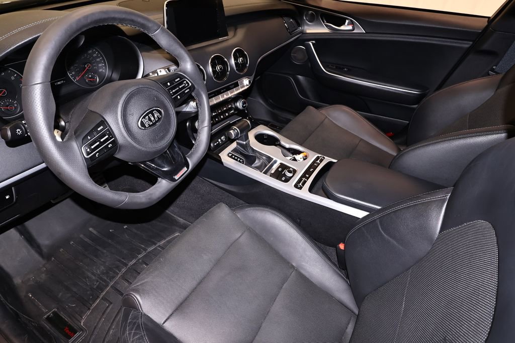 Used 2018 Kia Stinger GT1 AWD/4WD image 35