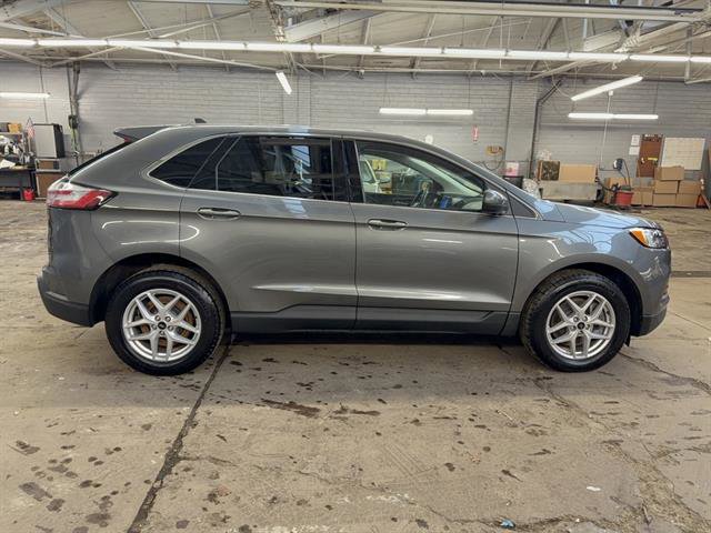 Certified 2023 Ford Edge SEL image 6