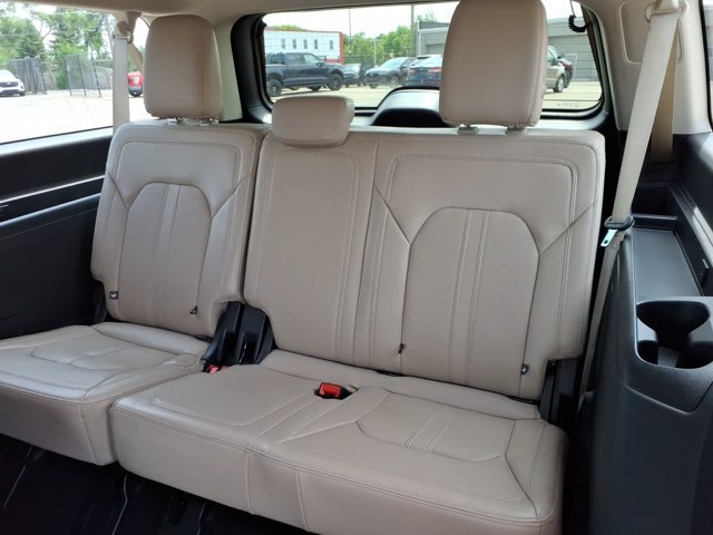 Certified 2024 Ford Expedition Max Limited AWD/4WD image 9