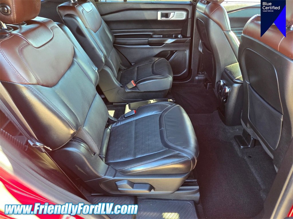 Certified 2020 Ford Explorer Platinum w/ Premium Technology Package image 16