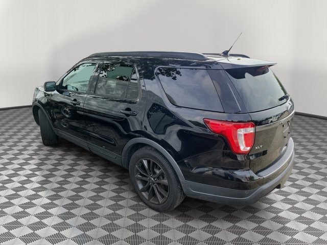 Certified 2019 Ford Explorer XLT w/ Equipment Group 202A FWD image 3