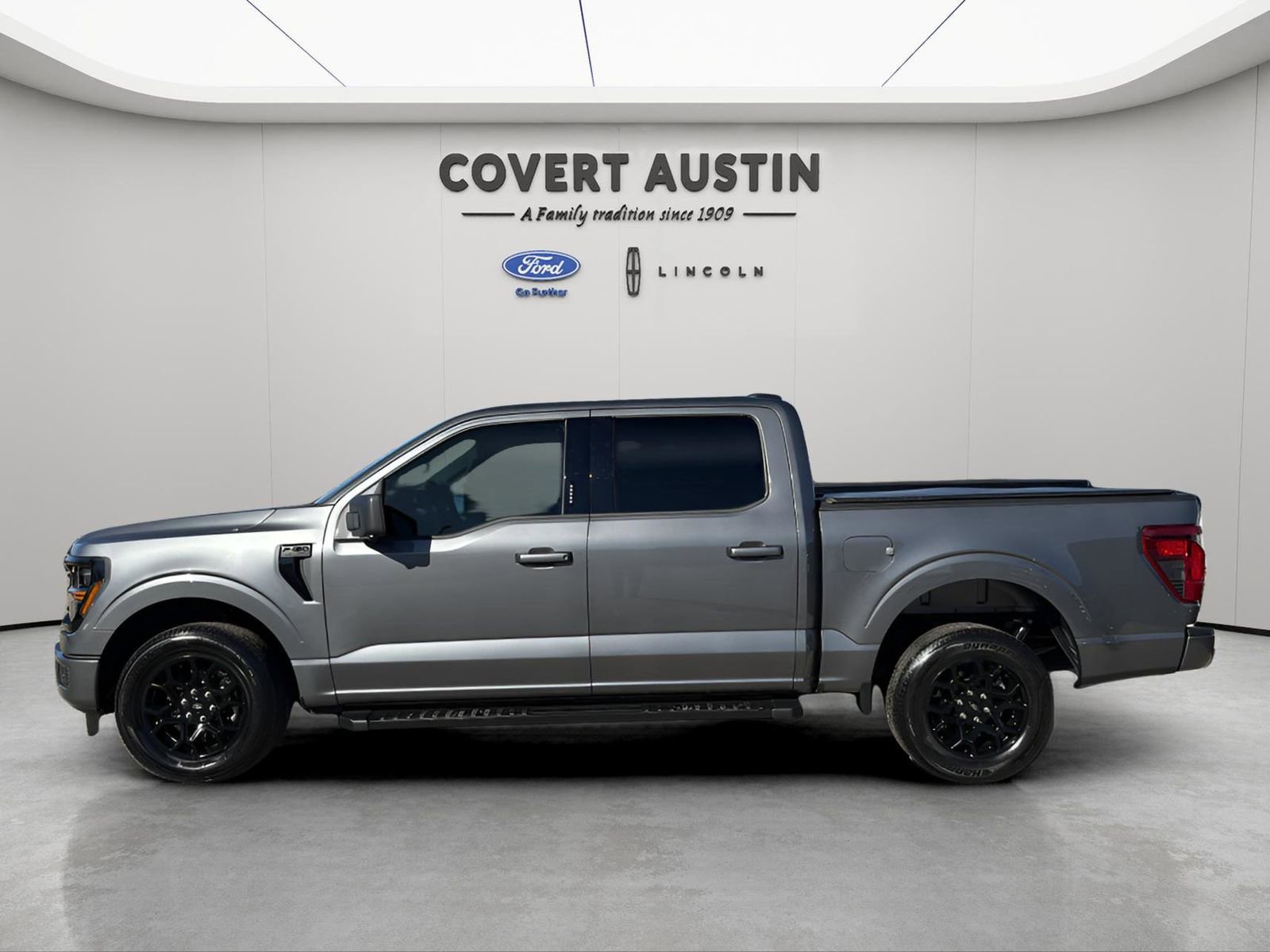 Certified 2024 Ford F150 XLT w/ XLT Black Appearance Package image 2