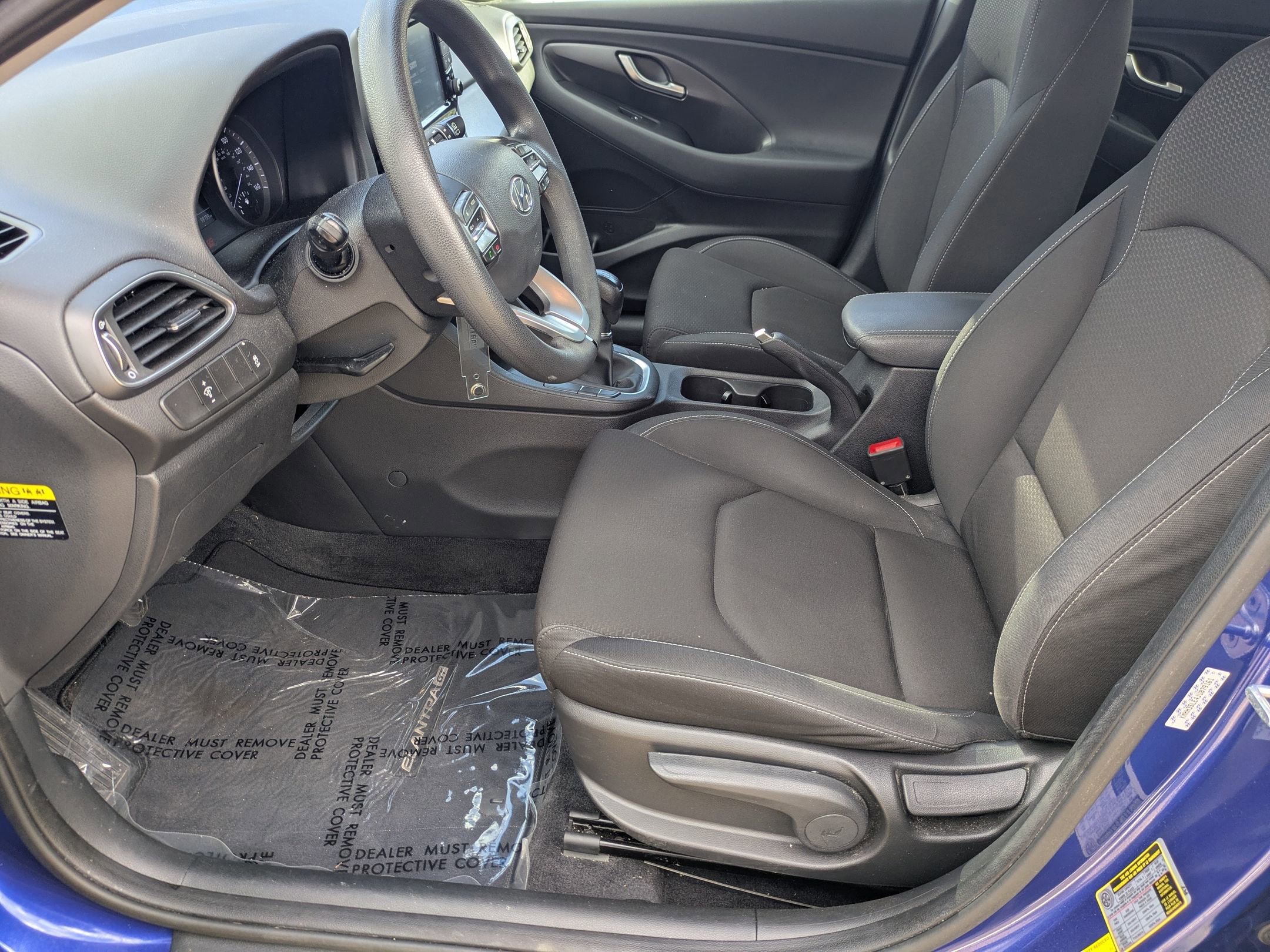 Used 2018 Hyundai Elantra GT image 12